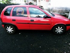 A vend opel Corsa yr00 injection - Compact cars on Aster Vender