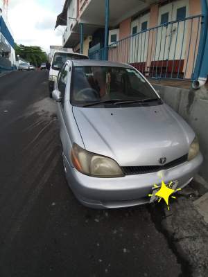 Toyota Platz à vendre - Compact cars on Aster Vender