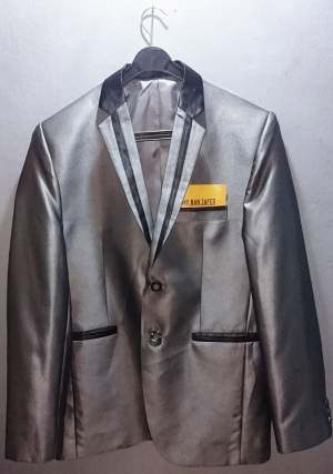 Suit - Size S - Suits (Men) on Aster Vender