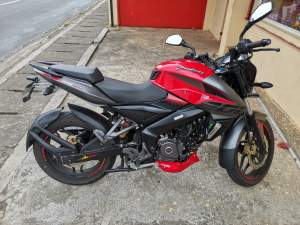 Moto a vendre  - Sports Bike on Aster Vender