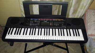 Yamaha psr-263 - Clavinet on Aster Vender