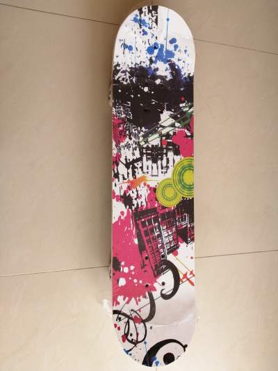 Skateboard (brand new)  - Skateboard & Hoverboard on Aster Vender