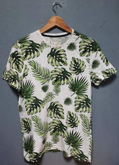 T-SHIRT - GEMO - SIZE S - T shirts (Men) on Aster Vender