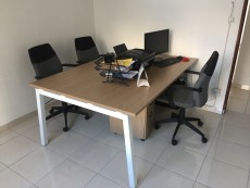 grande table de réunion - Desk chairs on Aster Vender