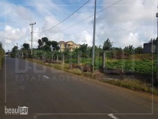 * For sale residental of 25 Perches in Cluny * - Land on Aster Vender