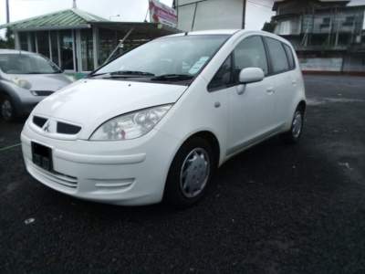 Mitsubishi Colt YEar 03 - Compact cars on Aster Vender