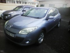 Renault megane hatchback automatic year 2010  - Family Cars on Aster Vender