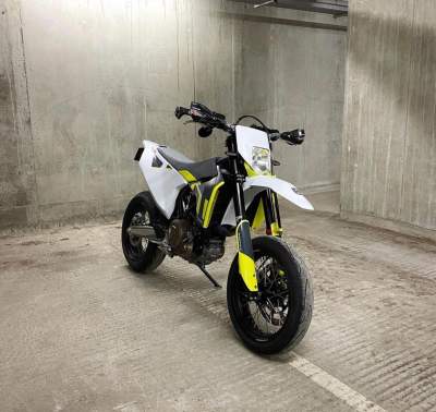 2020 Husqvarna 701 Enduro  - Sports Bike on Aster Vender