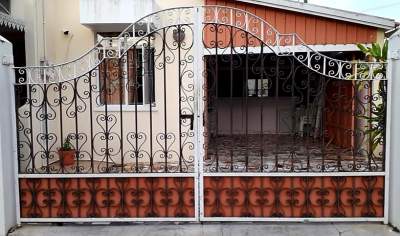 METAL AND GALVANISED GATE - Garden Furniture on Aster Vender