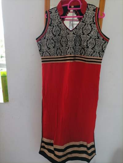 Kurti à vendre  - Dresses (Women) on Aster Vender