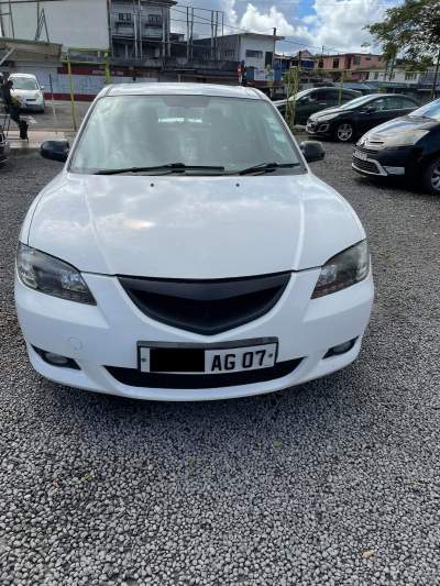 Mazda 3 year 07 - Family Cars on Aster Vender