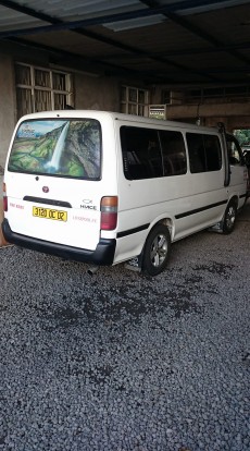 Mini-bus Toyota hiace annè Oc 02 - Passenger Van on Aster Vender