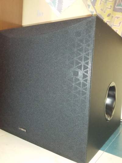 YAMAHA SOUNDBAR + SUBWOOFER - Other Musical Equipment on Aster Vender