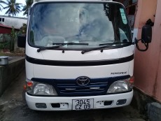 Toyota Dyna - Small trucks (Camionette) on Aster Vender