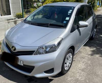 toyota vitz - Compact cars on Aster Vender