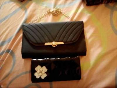 Un sac a main & une porte feuille a vendre - Bags on Aster Vender