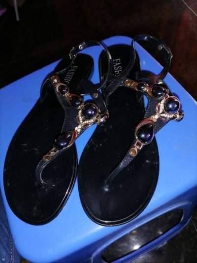 Sandals Dame a vendre - Sandals on Aster Vender