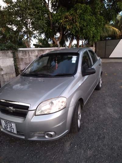 Chevrolet car - Family Cars on Aster Vender