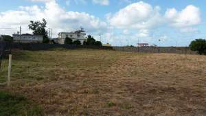 ** 32 perches Residential land, Morcellement Beau Vallon - Land on Aster Vender