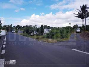 * 10  Perches Residential land, Lallmatie * - Land on Aster Vender