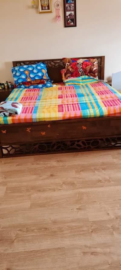 King bed with ortho mattress and 2 pedestals - Bedroom Furnitures on Aster Vender