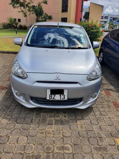 MITSUBISHI MIRAGE 2013 A VENDRE (Très bon état) - Compact cars on Aster Vender