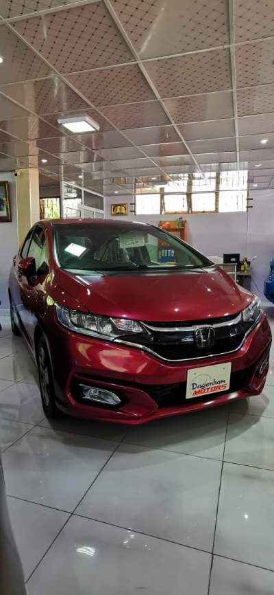 HONDA FIT L PACKAGE YR 2017 - Family Cars on Aster Vender