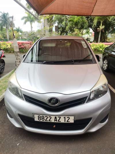 Toyota Vitz - Compact cars on Aster Vender