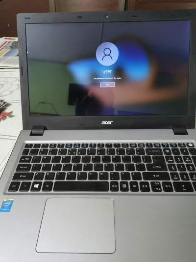 Laptop acer - Laptop on Aster Vender