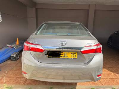 Toyota corolla 2015 - Family Cars on Aster Vender