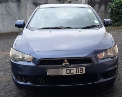 Mitsubishi Lancer - Family Cars on Aster Vender