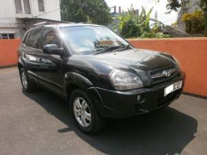 HYUNDAI TUCSON - SUV Cars on Aster Vender