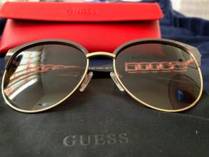 Guess Sunglasses bought 19.01.19 - Eyewear on Aster Vender