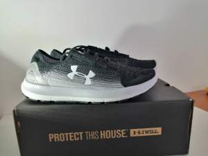 underarmour  - Sneakers on Aster Vender