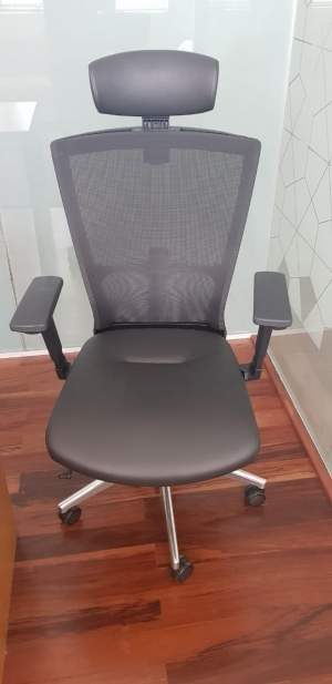 Executive chair - Desk chairs on Aster Vender