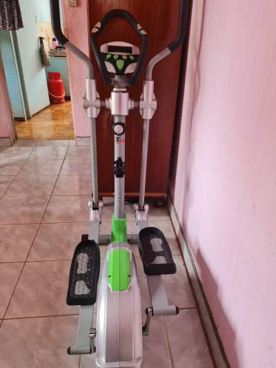 Exercise equipment - Fitness & gym equipment on Aster Vender