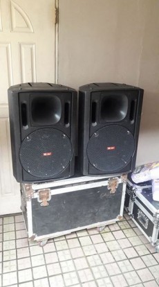 A vendre 4 caisse speaker vid plastik call 59219825 - All Informatics Products on Aster Vender