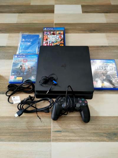 Playstation 4 Slim 1TB - PlayStation 4 (PS4) on Aster Vender