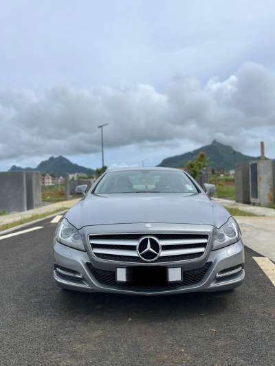 Merceds Benz CLS 350 - Luxury Cars on Aster Vender