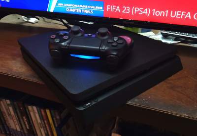 Ps4 slim 1tb original - Electronic games on Aster Vender