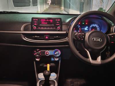 KIA PICANTO - Compact cars on Aster Vender