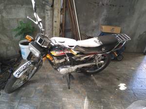 Suzuki AX  - Roadsters on Aster Vender