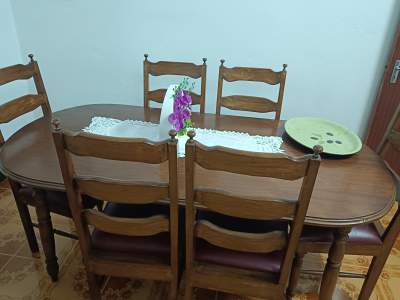 Table with 6 chairs - Tables