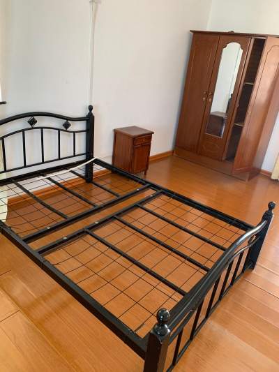 Metal bed frame - Bedroom Furnitures