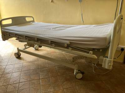 Electric bed and mattress - Other Medical equipment