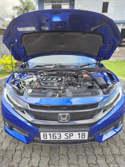 Honda Civic 1500cc Sport - Family Cars on Aster Vender