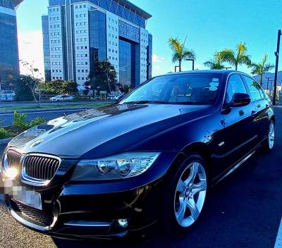 Bmw 320i year 2011 - Luxury Cars on Aster Vender