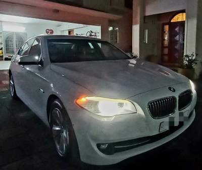 Bmw 528i F10 Year 2010 - Luxury Cars on Aster Vender