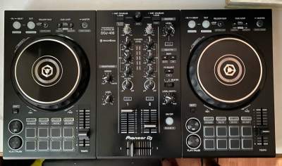 PIONEER DDJ-400 2-CHANNEL DJ CONTROLLER - Other Musical Equipment on Aster Vender