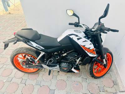 Duke KTM 200 - Sports Bike